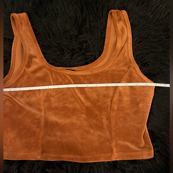 Soft Cropped Tank Top! - Picture 11 of 13